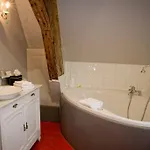 Maison D'hotes La Corne D'or 2* אראס