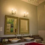 Maison D'hotes La Corne D'or 2*