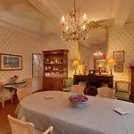 Bed & Breakfast Maison D'hotes La Corne D'or 2*