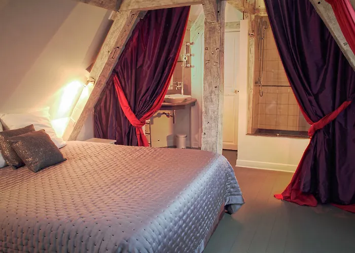 Maison D'hotes La Corne D'or 2*