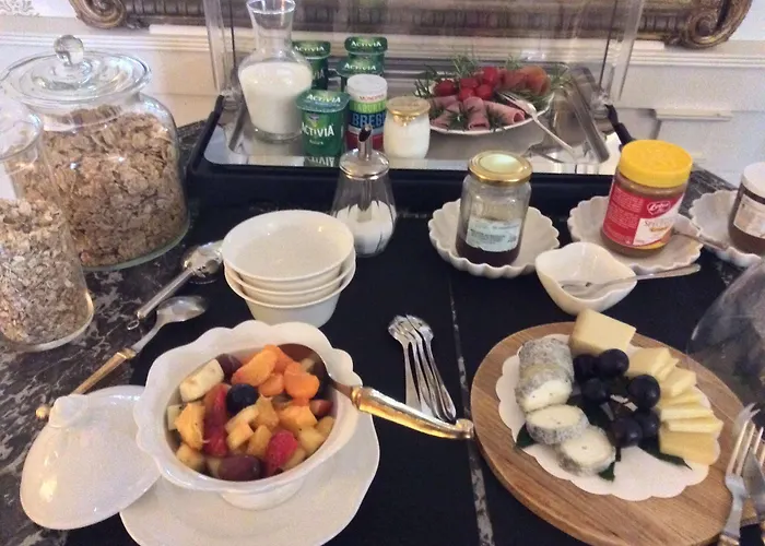 Bed & Breakfast Maison D'hotes La Corne D'or 2*